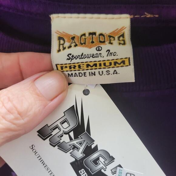 VTG 90’s Ragtops Native American Style Short Sleeve T-Shirt Size XL - Picture 4 of 9